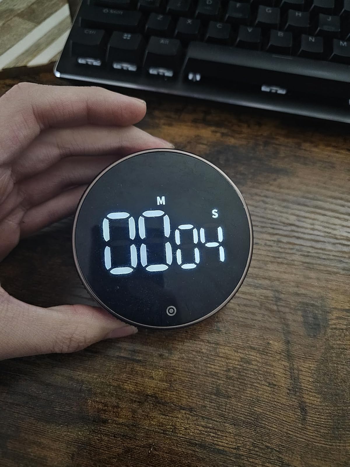 Volux timer in hand